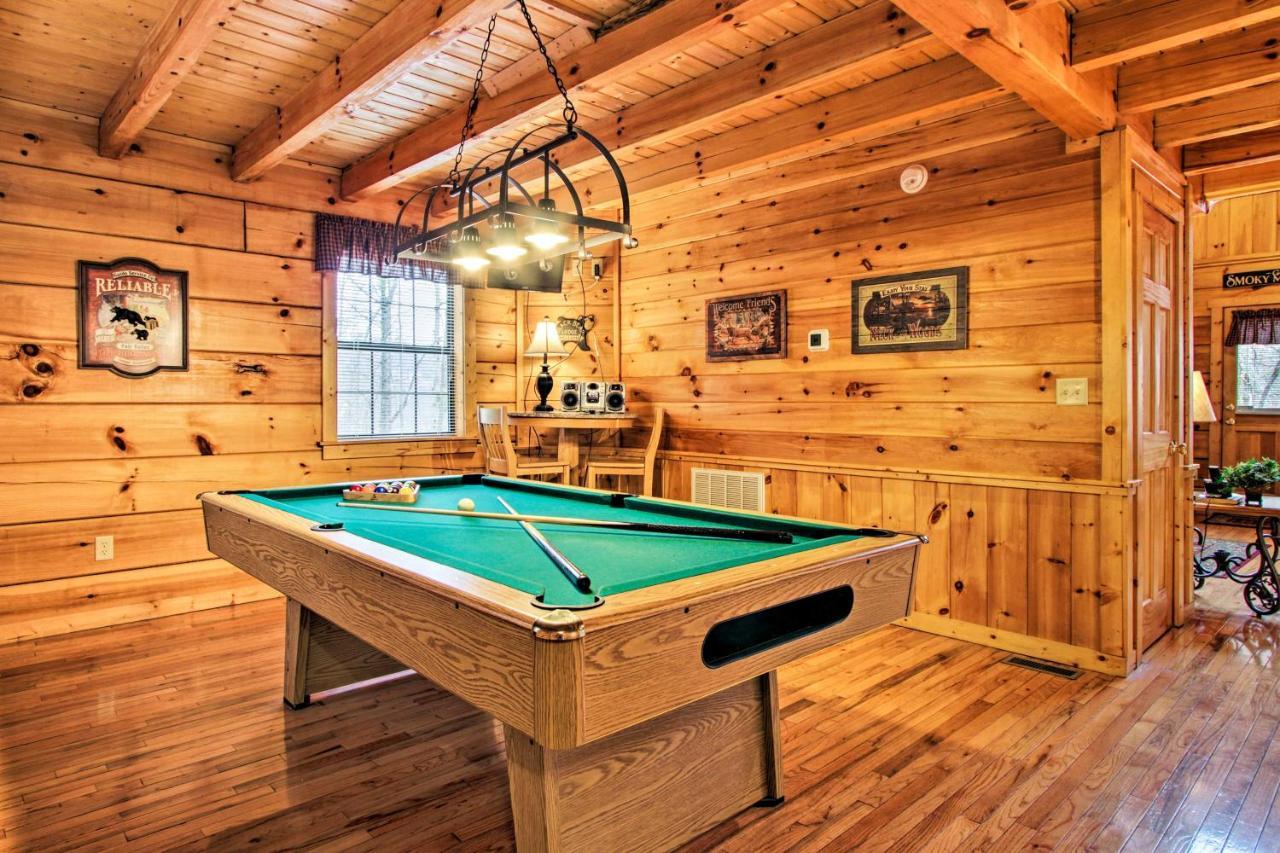 Gatlinburg Mountainside Escape With Deck And Hot Tub! Villa Екстериор снимка